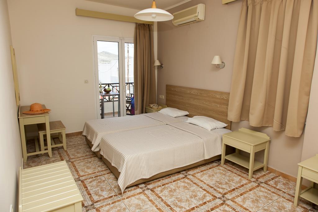Mithos Apartments Agia Marina Exteriér fotografie